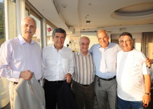 Απόστολος Κόντος, Πέτρος Πομόνης, Γιώργος Βλάχος, Μανώλης Λεκάκης, Βαγγέλης Οικονομάκος